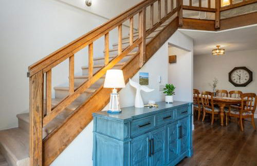 Forest Home with Deck, EV Station, King Beds - Foto 34