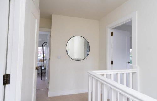 Spacious Family Stay Near the City - Foto 10