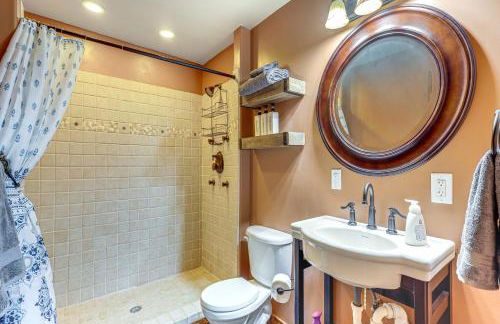 Italian-Styled Home with Lake Views and Private Pool - Photo 23