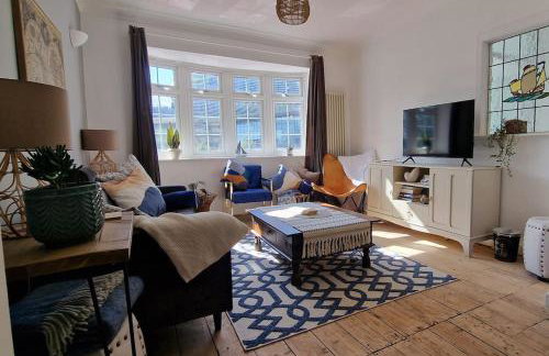 The Blue house on the wall - Foto 36