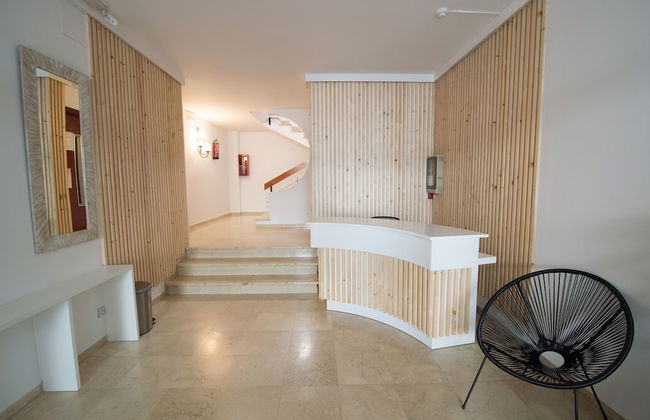 Apartamentos Mestret - Foto 1