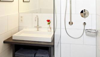 KönigsSCHLAF No1 - Kuschelnest im Herzen von Konstanz - Foto 2, Shower