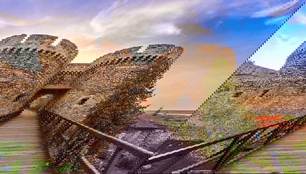 Acercándonos a la fortaleza de Belgrado