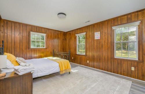 BloomingFarmsStay,Sleeps 9,GameRoom,FirePit,Grill - Foto 40