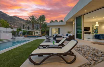 Pool • Hot Tub • Views Luxury Design Villa Valentina by AvantStay - Foto 79