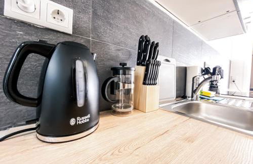 Moderne 3 Schlafzimmer Wohnung mit modernem Bad, Küche, Waschmaschine und Trockner - Foto 28