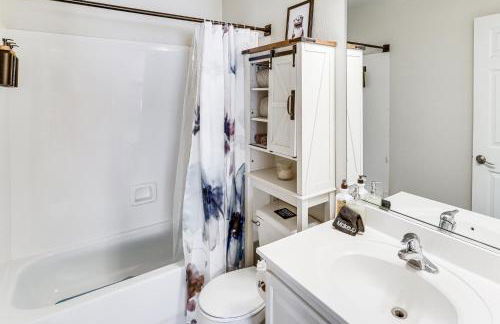 North Las Vegas Home with Hot Tub - 14 Mi to Strip! - Foto 20