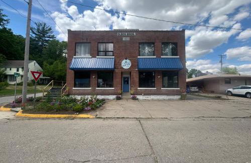 1st Fl 2BR Downtown + 2 Pkg - Foto 28