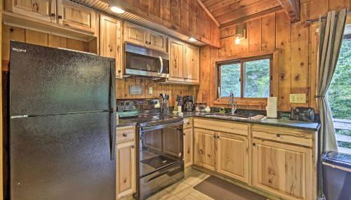 Secluded Stanardsville Cabin with 10 Acres and Hot Tub - Foto 5