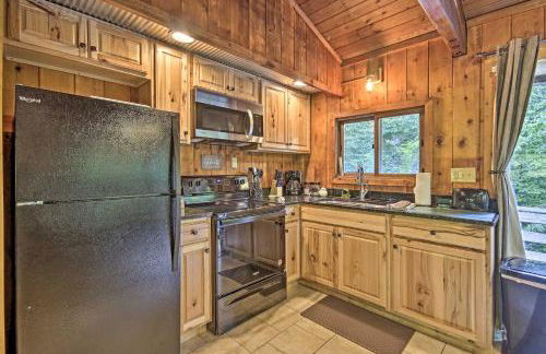 Secluded Stanardsville Cabin with 10 Acres and Hot Tub - Foto 5