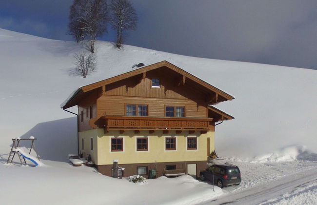 Spacious Apartment with Garden near Ski Area in Wagrain - Photo 21