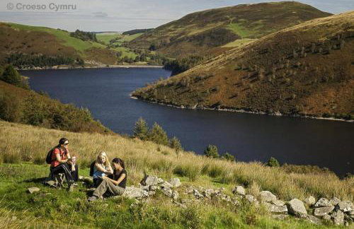 2 Bed in Y Drenewydd oc-waa401 - Foto 20