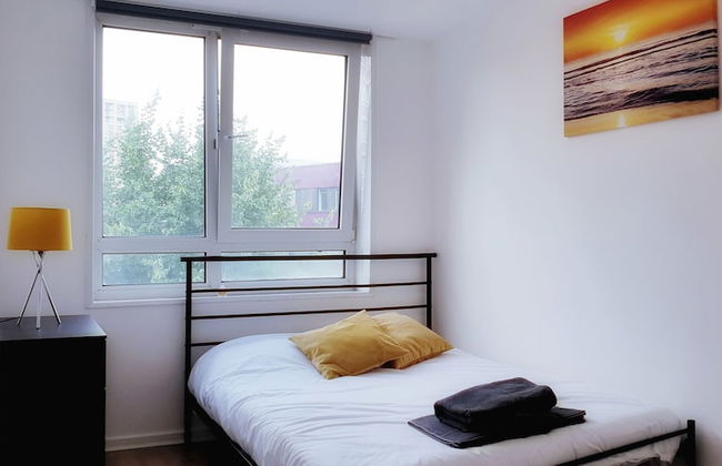 Heart Of Royal Woolwich Arsenal - Photo 2