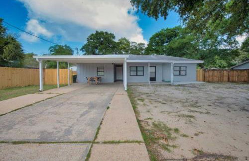 Beach Getaway 4BR Home Near Fort Walton Beach - Foto 26