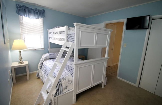 Bellevue Street 4 #6 - Photo 10