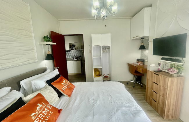 Mesavirre Bacolod | Elegantly Furnished 1BDM w/Balcony @ LOPEZ LUX. - Foto 3