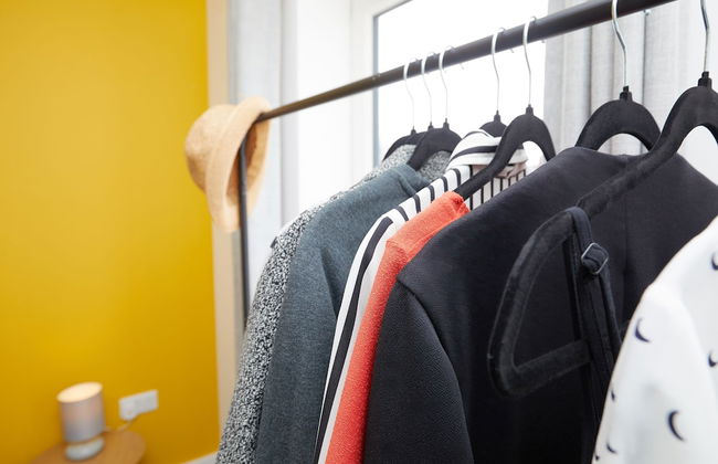 3 Bedroom Large House - Train Station - Photo 10