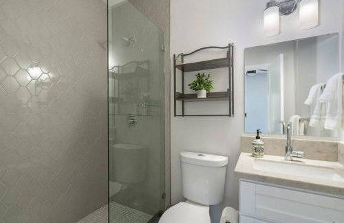 Fabulous New 4BR/3BA House in Mission Hills - Foto 10