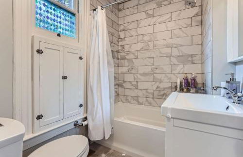 Updated Victorian Home in SoBo - Foto 14