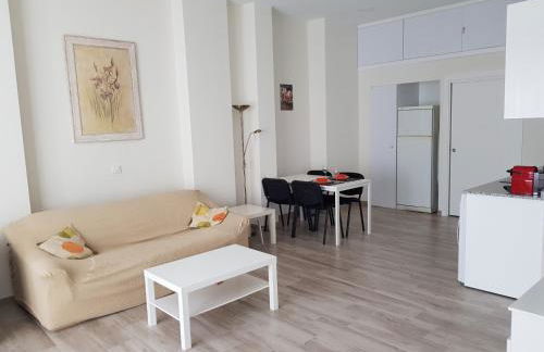 Spacious studio apartment in Cabanyal - Photo 3