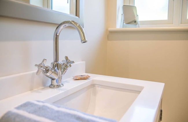 Hill Stables, Ufford - Photo 12