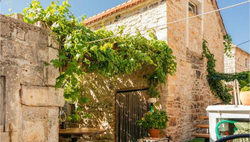Stunning Home In Donje Selo - Photo 1
