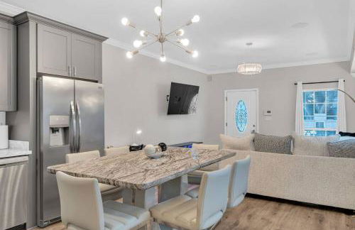 Patio Retreat Festival Season Getaway - Foto 9