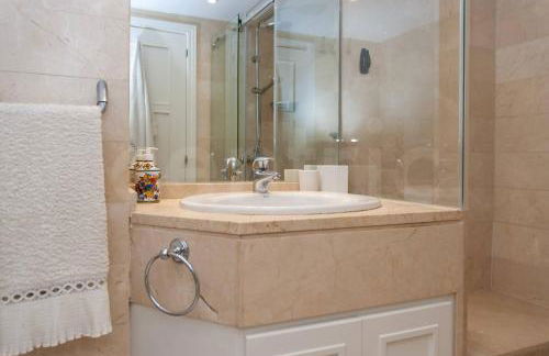 Duplex junto al mar en Marbella - Foto 43