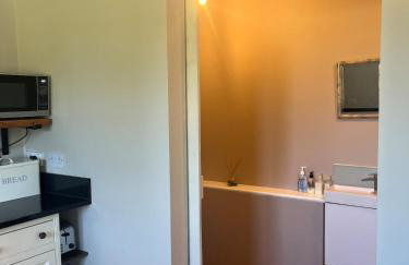 Cottage nestled in the heart of a stunning Suffolk Village - Foto 24