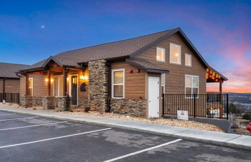 Private Hot Tub, Lake View, 62400 of Free Daily Tickets, Unique Floor Plan! - Foto $