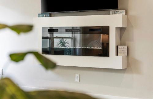 Stylish Townhouse with BBQ, Pool & Near Beach - Foto 31