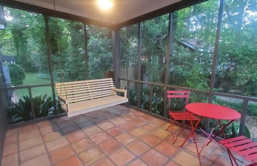 Cheerful 2 BR Near Colleges, Downtown, Attractions - Foto 37