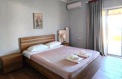 Giota's apartment 100m fro the beach - Photo 12