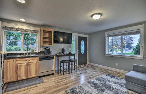 Chic Battle Ground Apartment about 18 Mi to Vancouver! - Foto 11