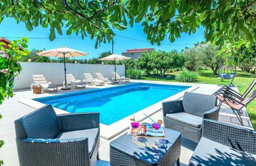 Villa Kutija with heated pool - Foto 15