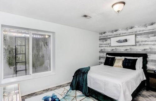 WOW! Spacious Retreat & amazing yard 2400+4bd/3bth - Foto 9