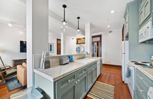 Historic, chic loft 3 blocks from The Strand in downtown Galveston - Foto 3