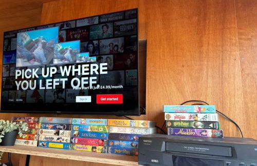 The Pinewood Cabin With Firepit & BBQ - Foto 7