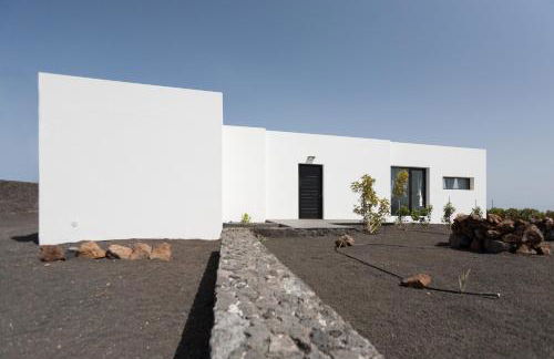 ICONIC VILLA LANZAROTE - Photo 7