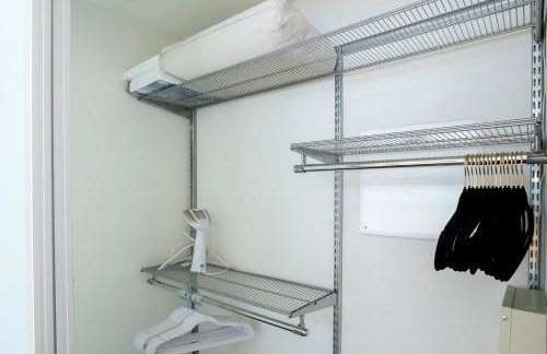 Stylish Condo By The Beach - Foto 18