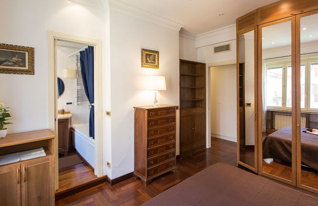 Rental In Rome Ponte Milvio Apartment - Photo 23