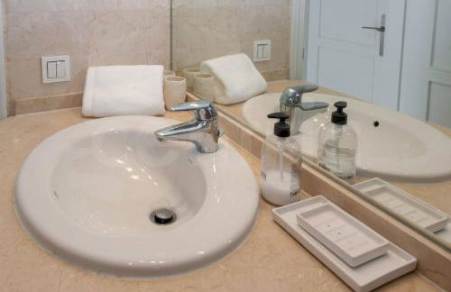 Duplex junto al mar en Marbella - Foto 25