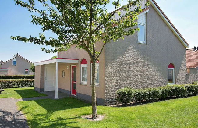 Spacious Holiday Home in Renesse near North Sea - Photo 1