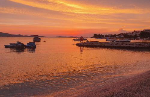 Four Stars Apartments - Foto 18