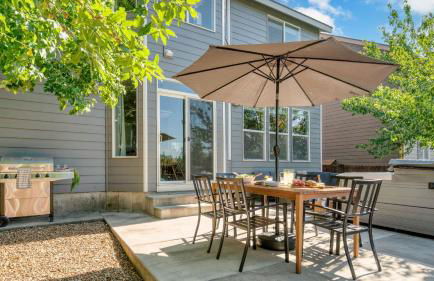 Canal Trail Base Camp by AvantStay Hot Tub Deck Walk to Pickleball 10 Min to Bend Family Friendly - Foto 60