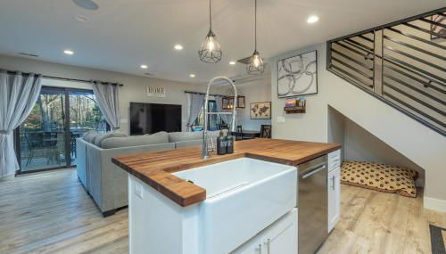 Spacious 4BR Mountain Retreat for 16 in Fairview - Foto 3, dishwasher