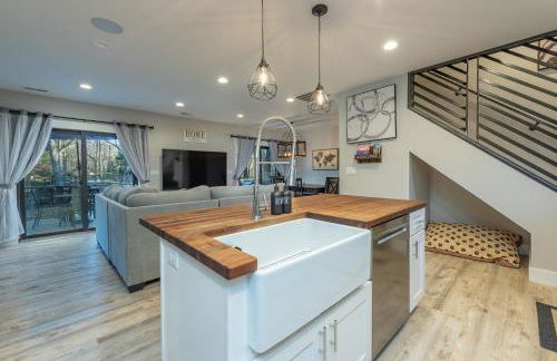 Spacious 4BR Mountain Retreat for 16 in Fairview - Foto 3