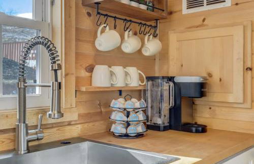 Red Rock Roost Posh Studio near Hiking Trails - Foto 14