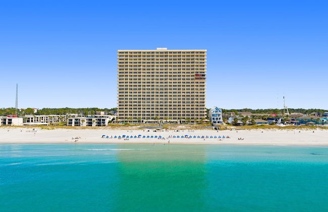 Beautiful Condo with Spacious Balcony to Enjoy Fascinating Ocean View - Unit 1002 by RedAwning - Foto 42