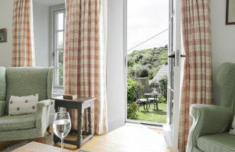 Lobster Pot Portloe views of the village and sea - Photo 8